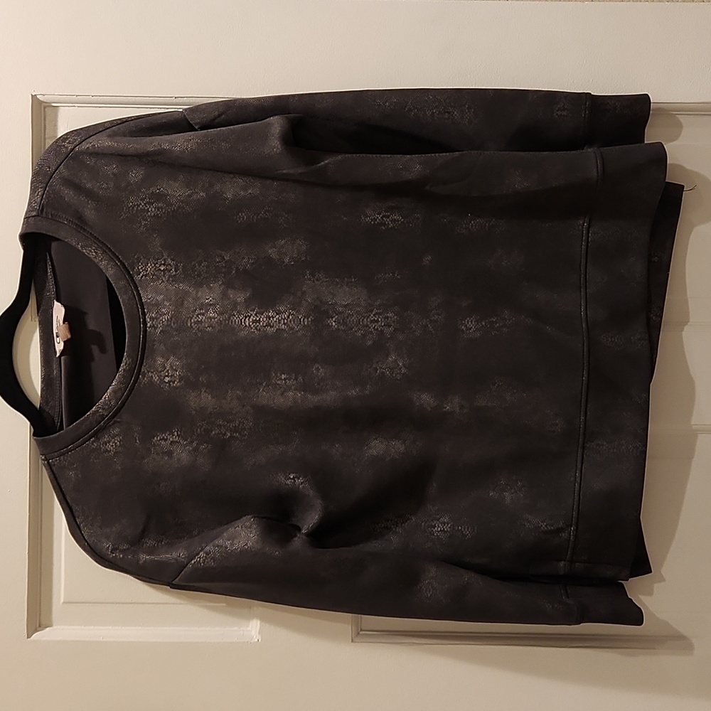 Snakeskin crewneckl size small